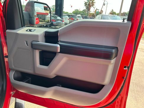 Used 2017 Ford F150 XLT image 20