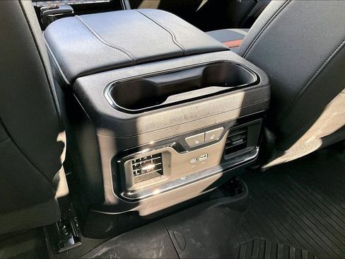 Used 2025 GMC Sierra 1500 AT4 w/ AT4 Premium Package image 31