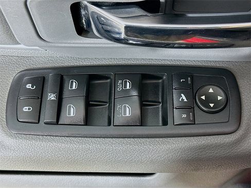Used 2017 RAM 1500 Big Horn image 20