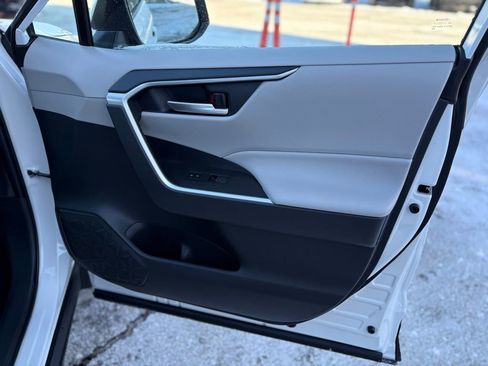 New 2025 Toyota RAV4 XLE image 24