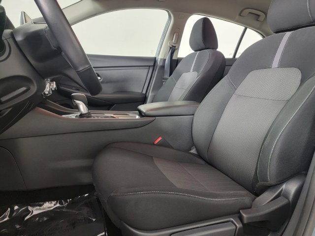 Used 2025 Nissan Sentra SV w/ All-Weather Package FWD image 13