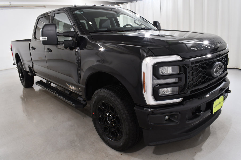 New 2026 Ford F350 XLT w/ XLT Premium Package AWD/4WD image 5