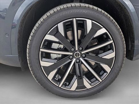 New 2026 Volvo XC90 T8 Plus image 11