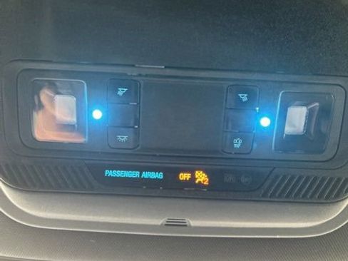 Used 2020 Ford Explorer XLT w/ Equipment Group 202A image 27