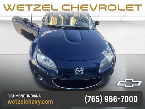 Used 2011 MAZDA MX-5 Miata Grand Touring w/ Premium Pkg RWD image 8