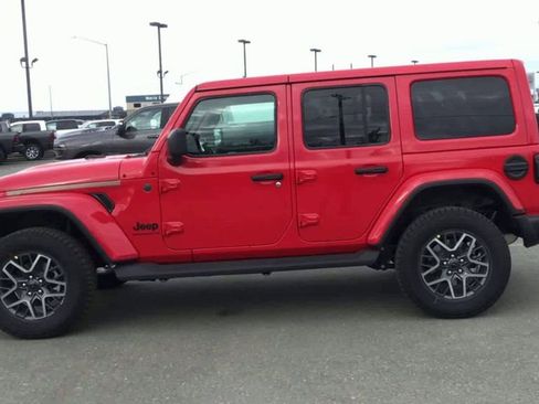 New 2025 Jeep Wrangler Sahara image 5