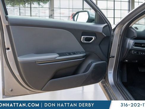 Used 2025 Kia K4 FWD image 17