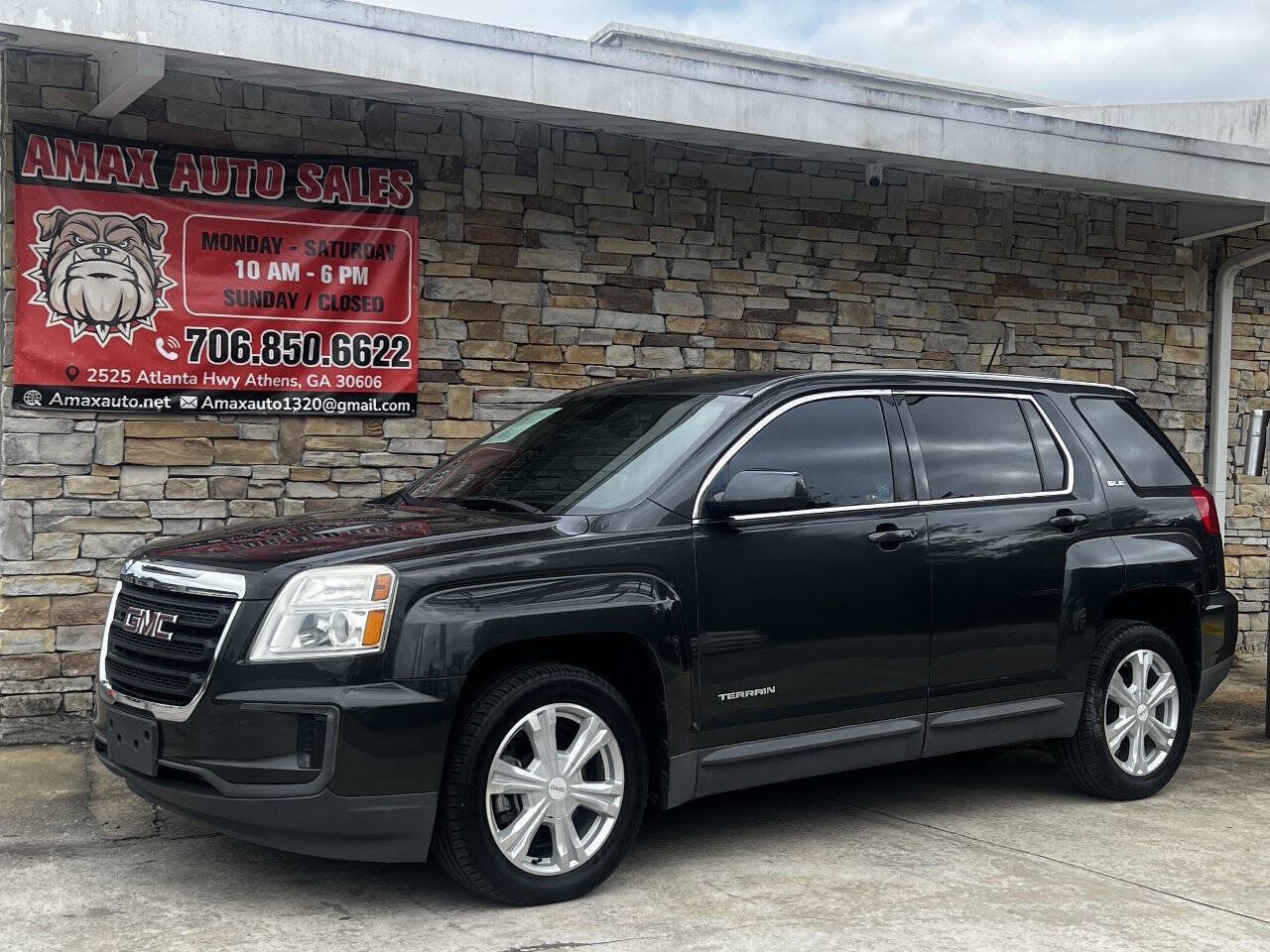 Used 2017 GMC Terrain SLE FWD image 2