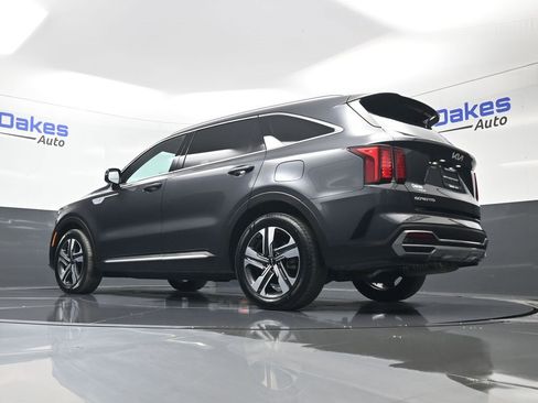 Certified 2023 Kia Sorento EX image 45