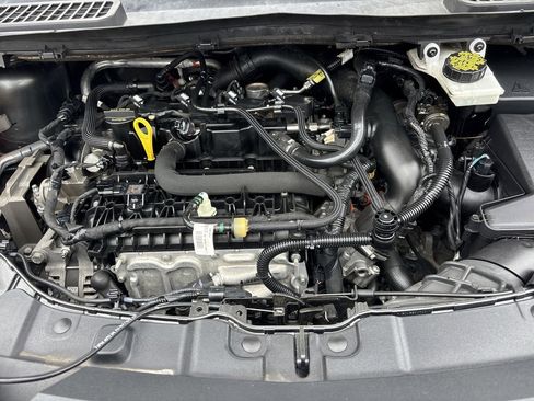 Used 2019 Ford Escape SE image 10