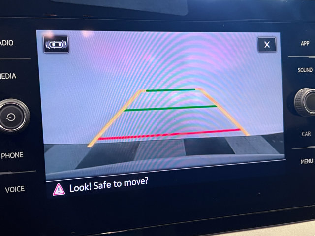 Certified 2025 Volkswagen Taos SE FWD image 25