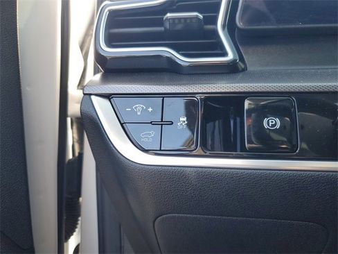 Certified 2024 Kia Sportage SX image 32