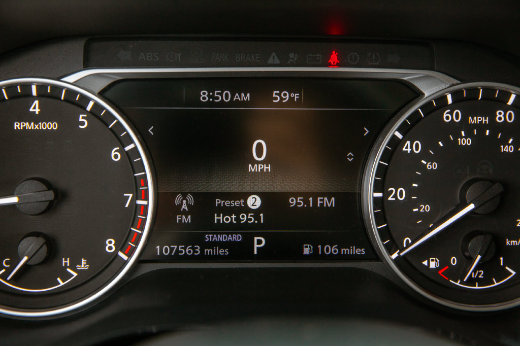 Used 2022 Nissan Pathfinder SV FWD image 19