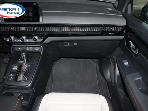 Used 2024 Honda CR-V Sport Touring image 21