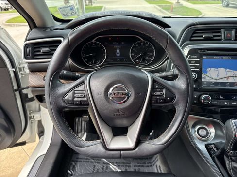 Used 2017 Nissan Maxima Platinum FWD image 22