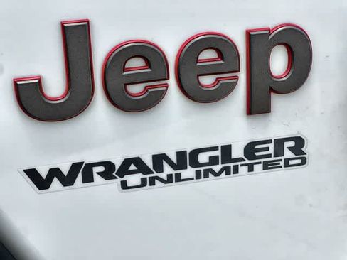 Used 2018 Jeep Wrangler Unlimited Rubicon AWD/4WD image 8