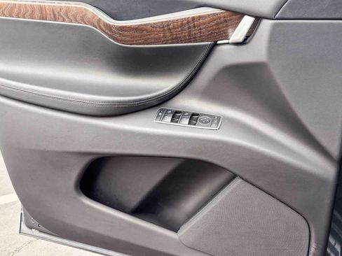 Used 2020 Tesla Model X Long Range image 20