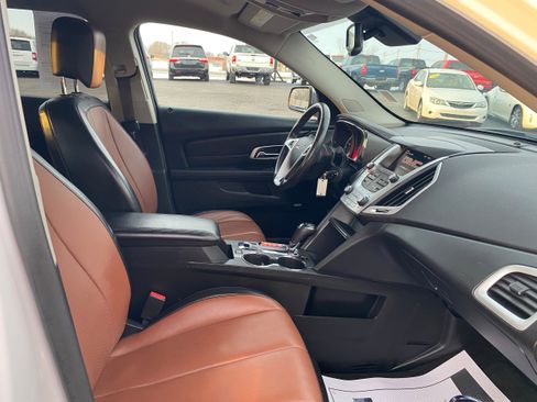 Used 2017 GMC Terrain SLT image 15