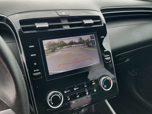 Certified 2022 Hyundai Tucson SEL FWD image 18