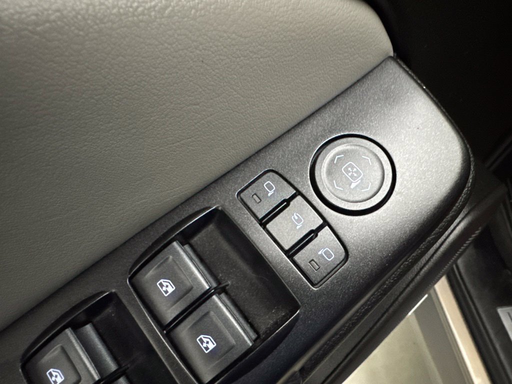 Used 2019 Chevrolet Suburban LT w/ LT Signature Package AWD/4WD image 25