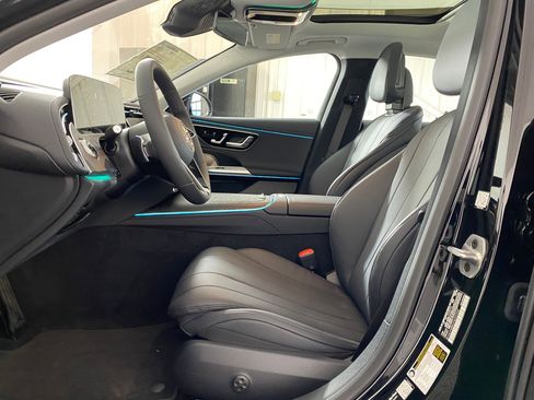 New 2026 Mercedes-Benz E 450 4MATIC Sedan image 4