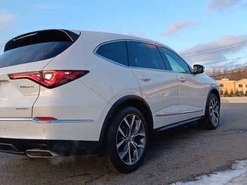 Used 2023 Acura MDX SH-AWD w/ Technology Package image 5