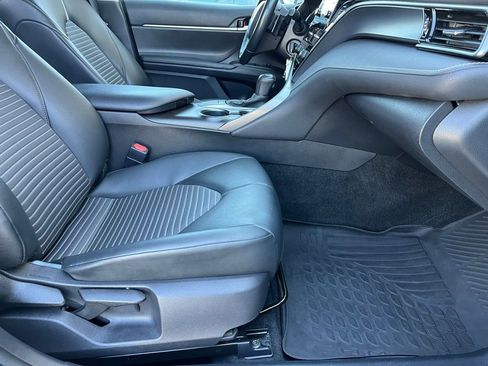 Used 2022 Toyota Camry SE FWD image 24