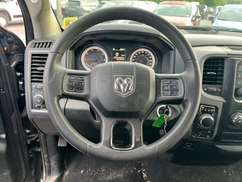 Used 2018 RAM 1500 Express w/ Express Value Package AWD/4WD image 16