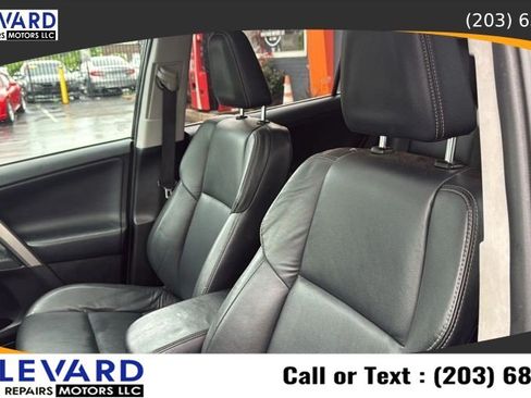Used 2015 Toyota RAV4 Limited AWD/4WD image 29