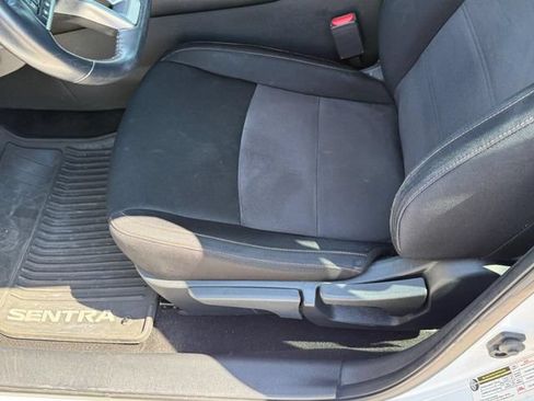 Used 2020 Nissan Sentra SR FWD image 22