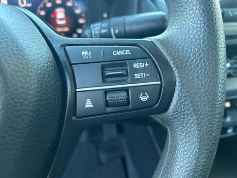 Used 2024 Honda Accord EX image 18