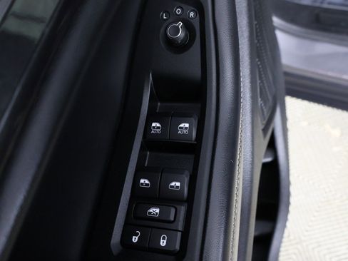 Used 2023 Jeep Grand Cherokee Altitude image 32