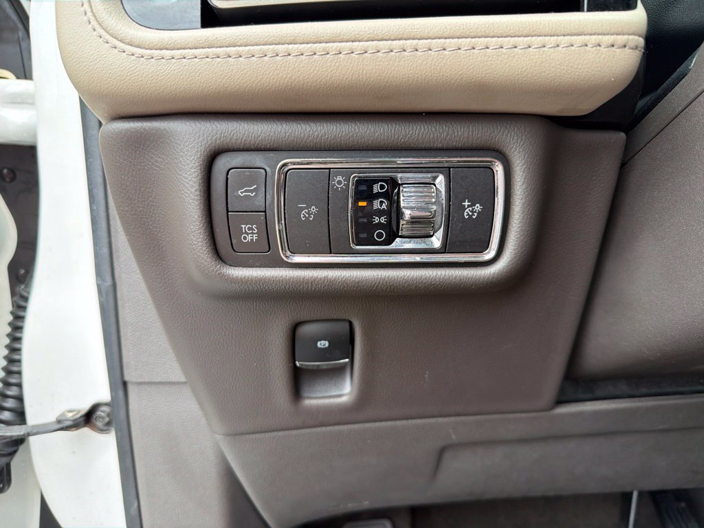 Used 2022 Lincoln Nautilus Reserve w/ Luxury Package FWD image 14
