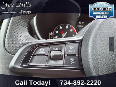 Used 2023 Alfa Romeo Stelvio Ti image 17