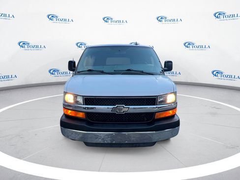 Used 2016 Chevrolet Express 3500 LT w/ LT Preferred Equipment Group image 8