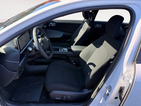 New 2025 Hyundai Ioniq 6 SE image 10