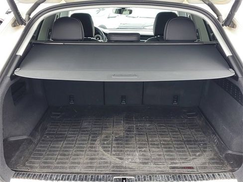 Used 2023 Audi Q8 Premium Plus image 34