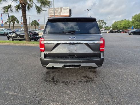 Certified 2021 Ford Expedition XLT RWD image 4