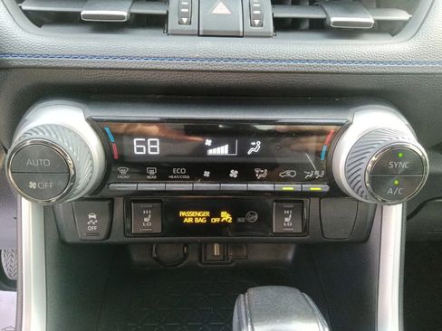 Used 2021 Toyota RAV4 XSE w/ XSE Grade Weather Package AWD/4WD image 23