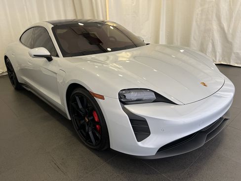 Certified 2023 Porsche Taycan GTS image 7