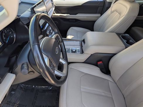Used 2024 Ford Expedition Max Limited image 20