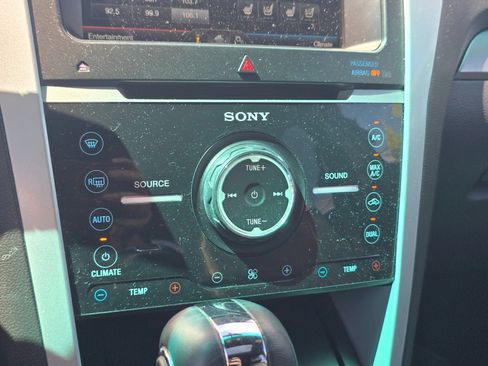 Used 2014 Ford Explorer Sport w/ Equipment Group 401A AWD/4WD image 29
