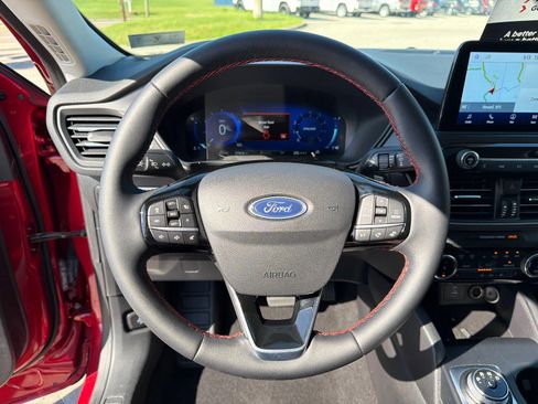 Used 2022 Ford Escape SEL w/ SEL Stealth AWD Package image 14