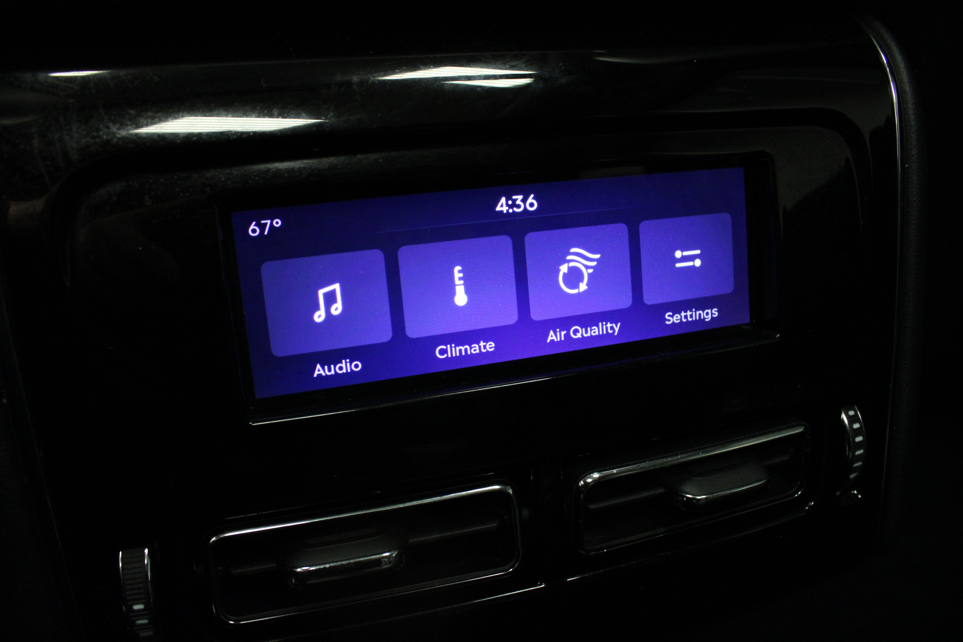 Used 2025 Lincoln Aviator Reserve AWD/4WD image 18