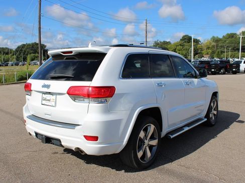 Used 2015 Jeep Grand Cherokee Overland w/ Advanced Technology Group RWD image 17