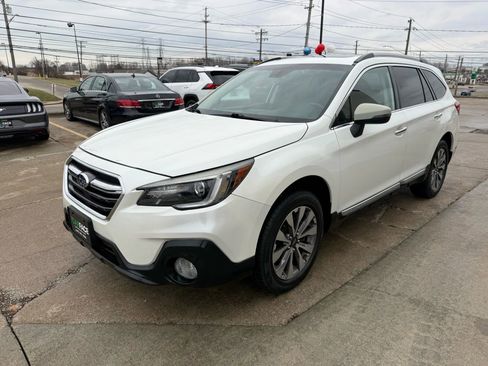 Used 2019 Subaru Outback 2.5i Touring image 5