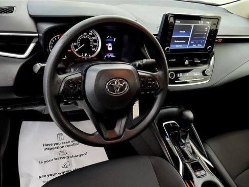Used 2022 Toyota Corolla LE image 24