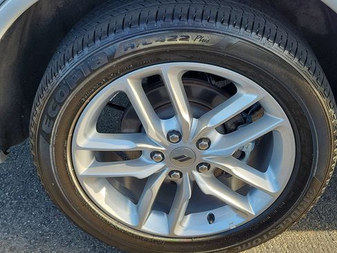 Used 2024 Dodge Durango GT AWD/4WD image 18