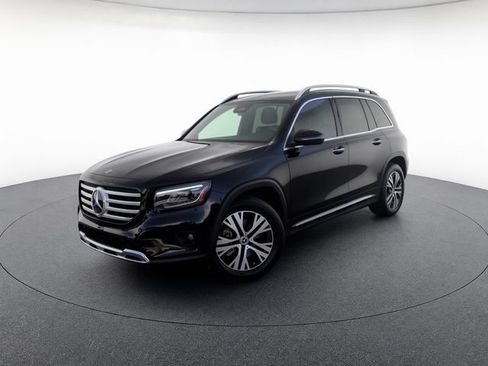 Used 2025 Mercedes-Benz GLB 250 w/ Exclusive Package image 1