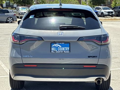 Certified 2025 Honda HR-V Sport image 5